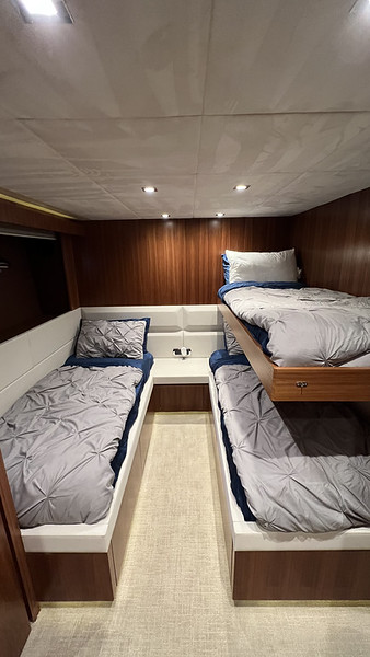 Yacht Image 9