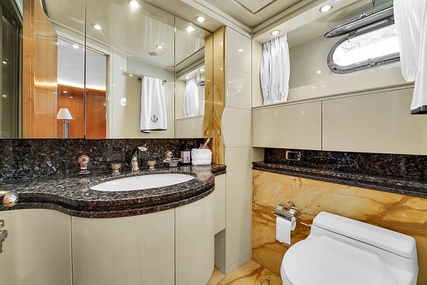 Yacht Image 10