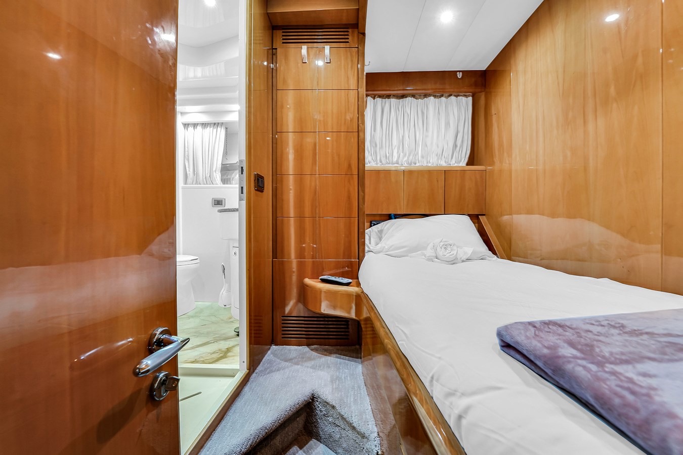 Yacht Image 29