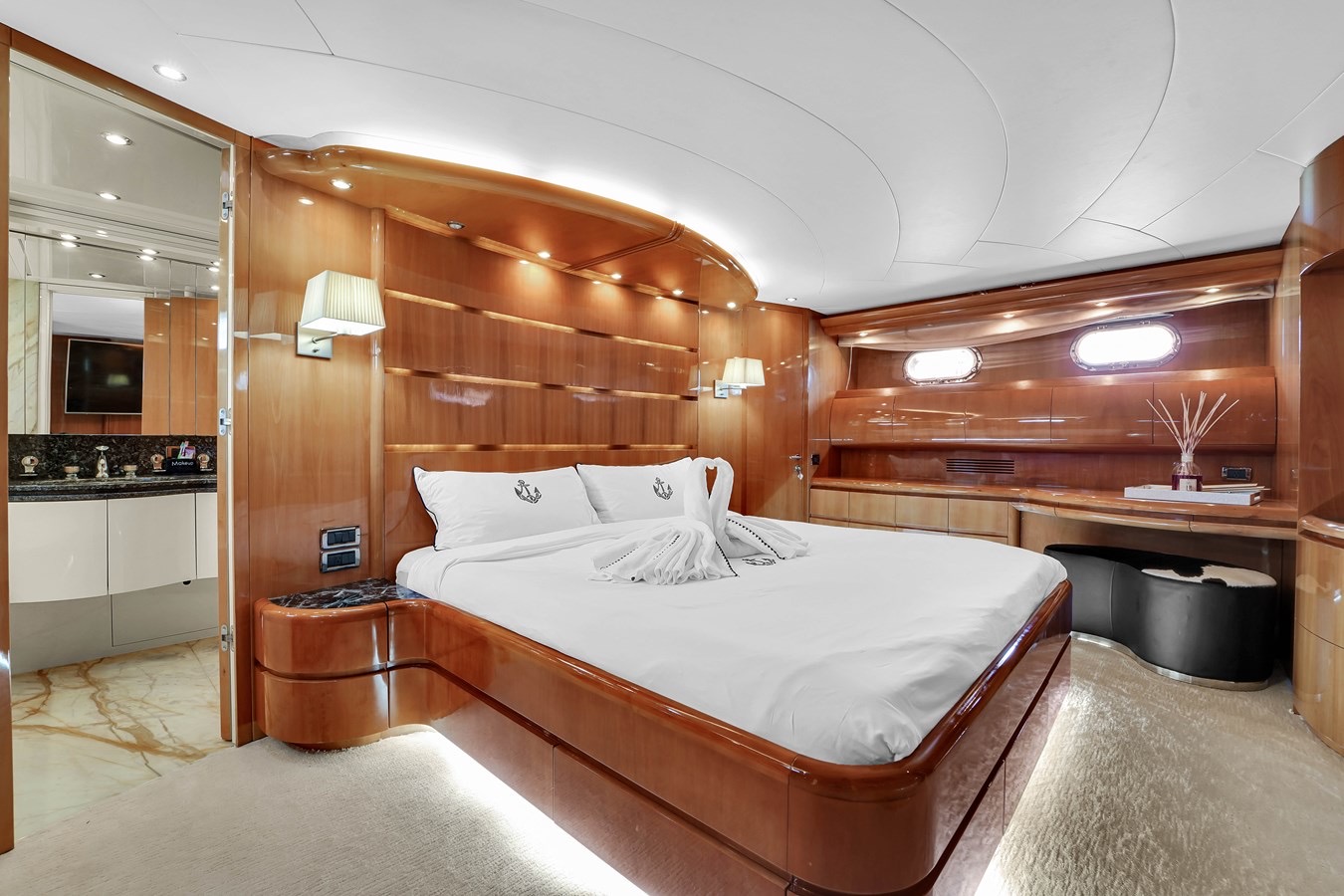 Yacht Image 30