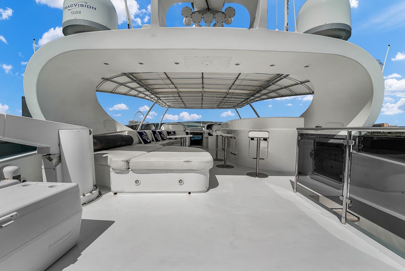 Yacht Image 32