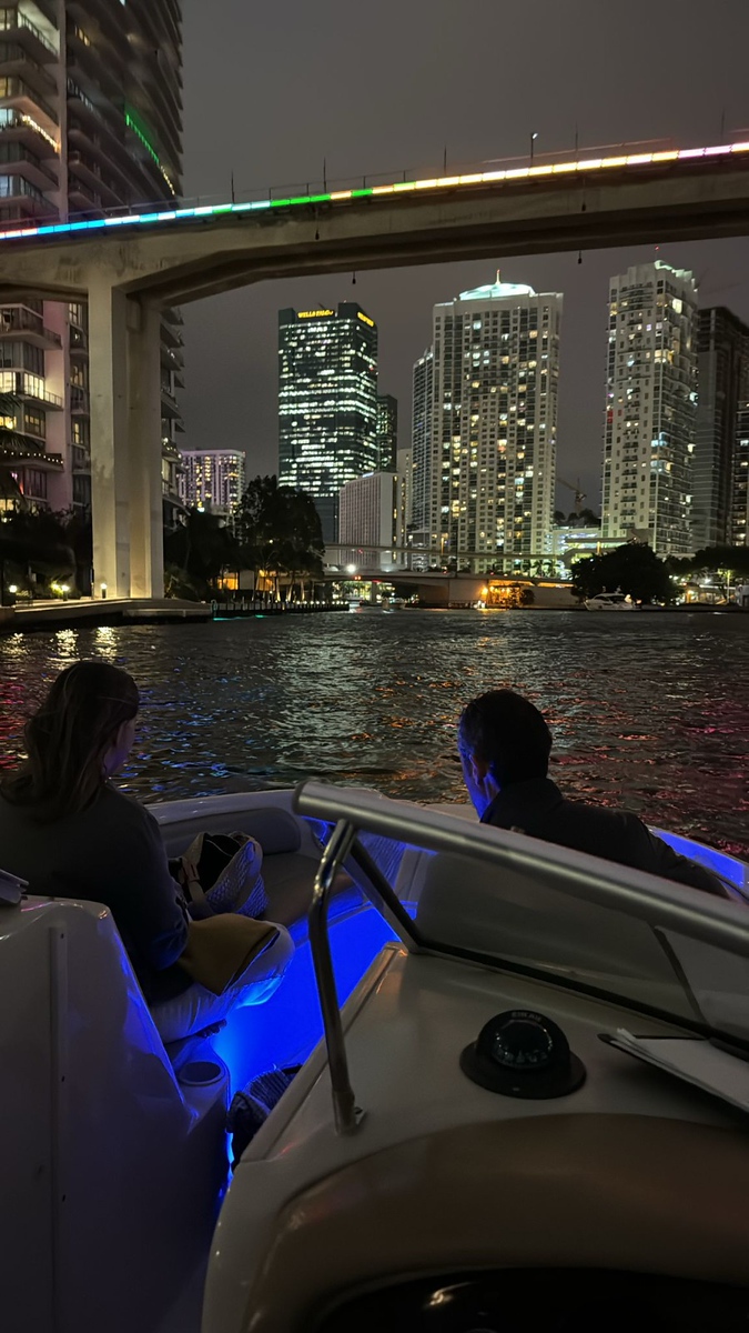 Yacht Image 9