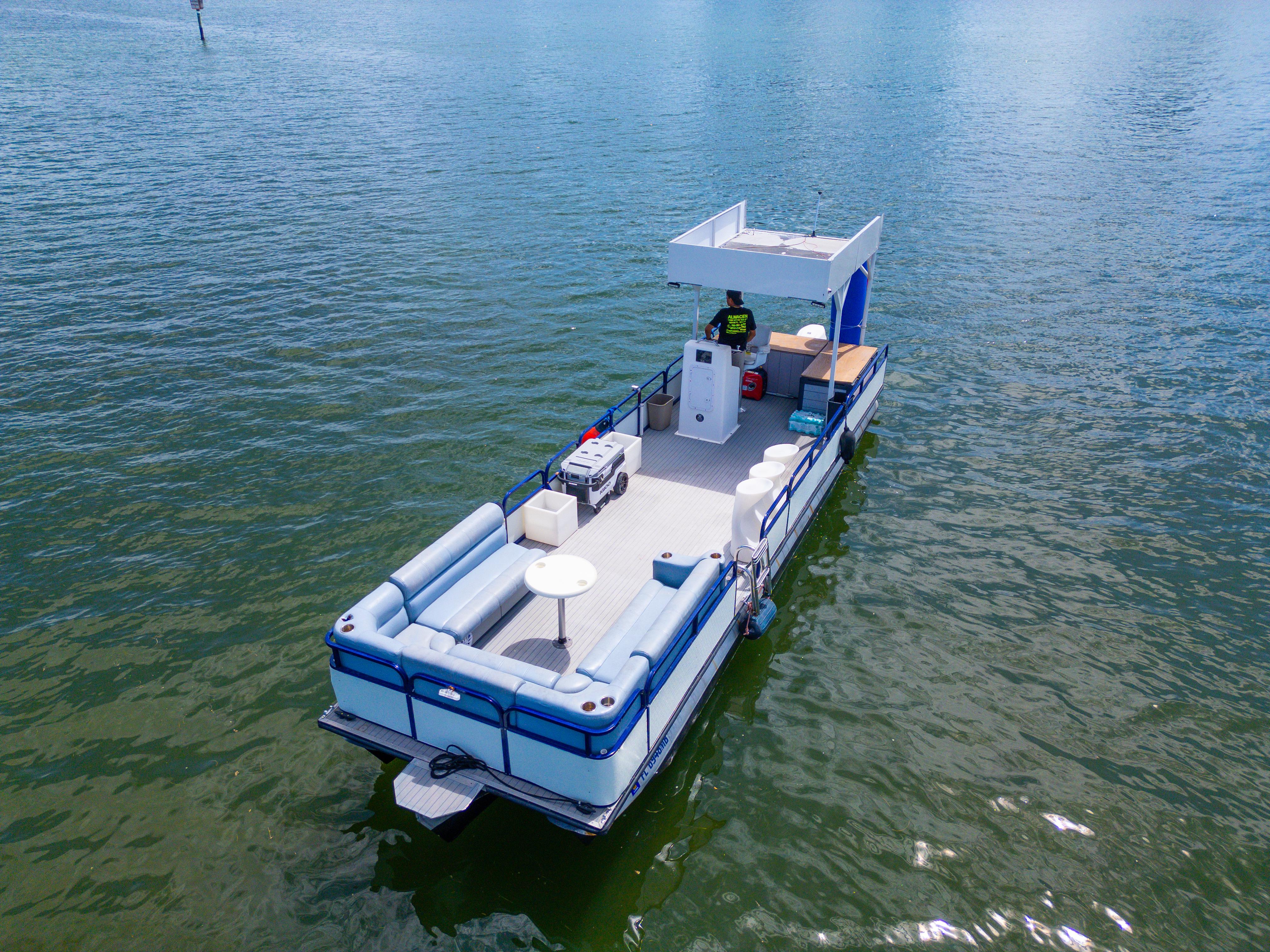 32 Ft Pontoon 