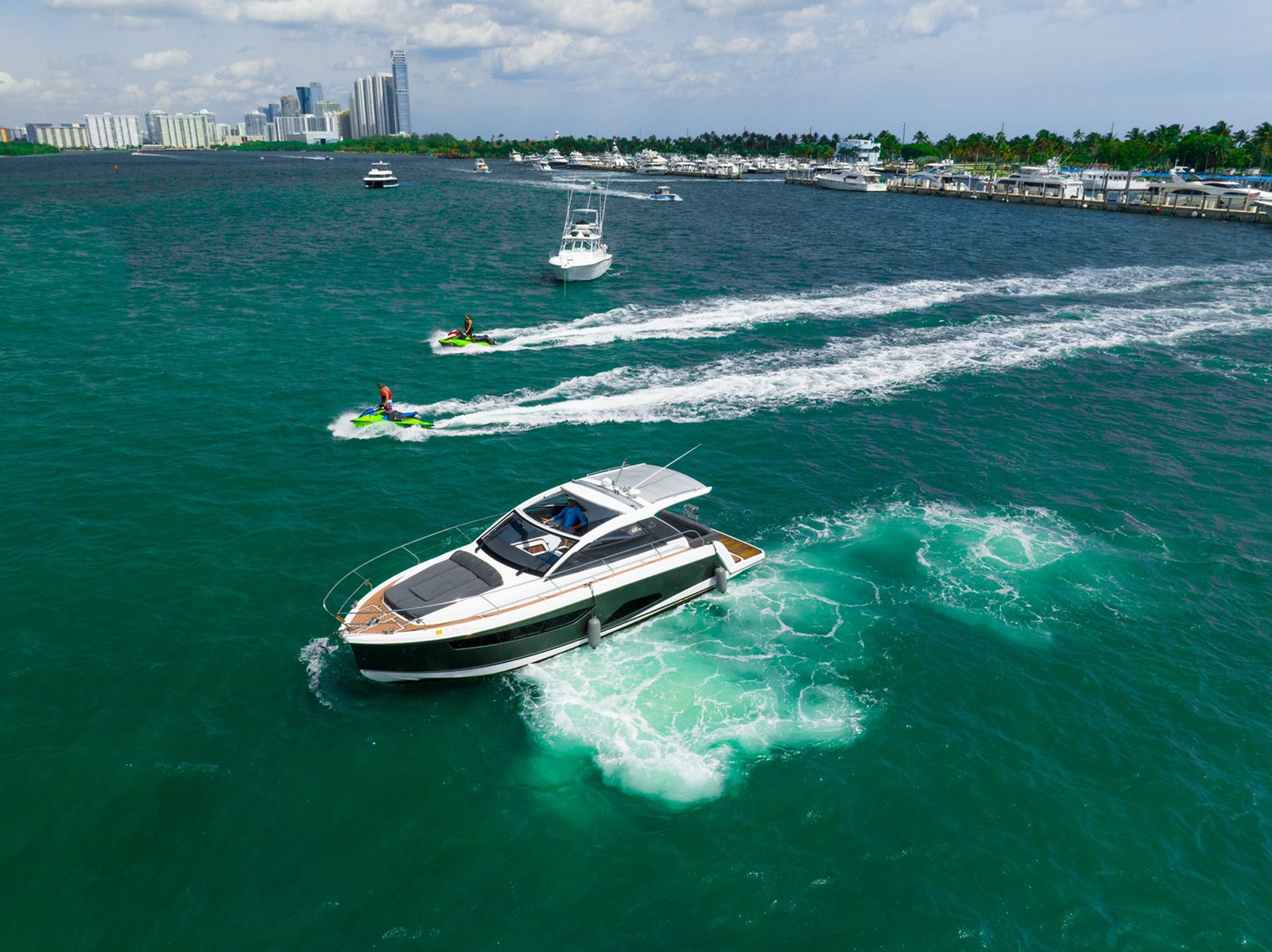 Yacht Image 6