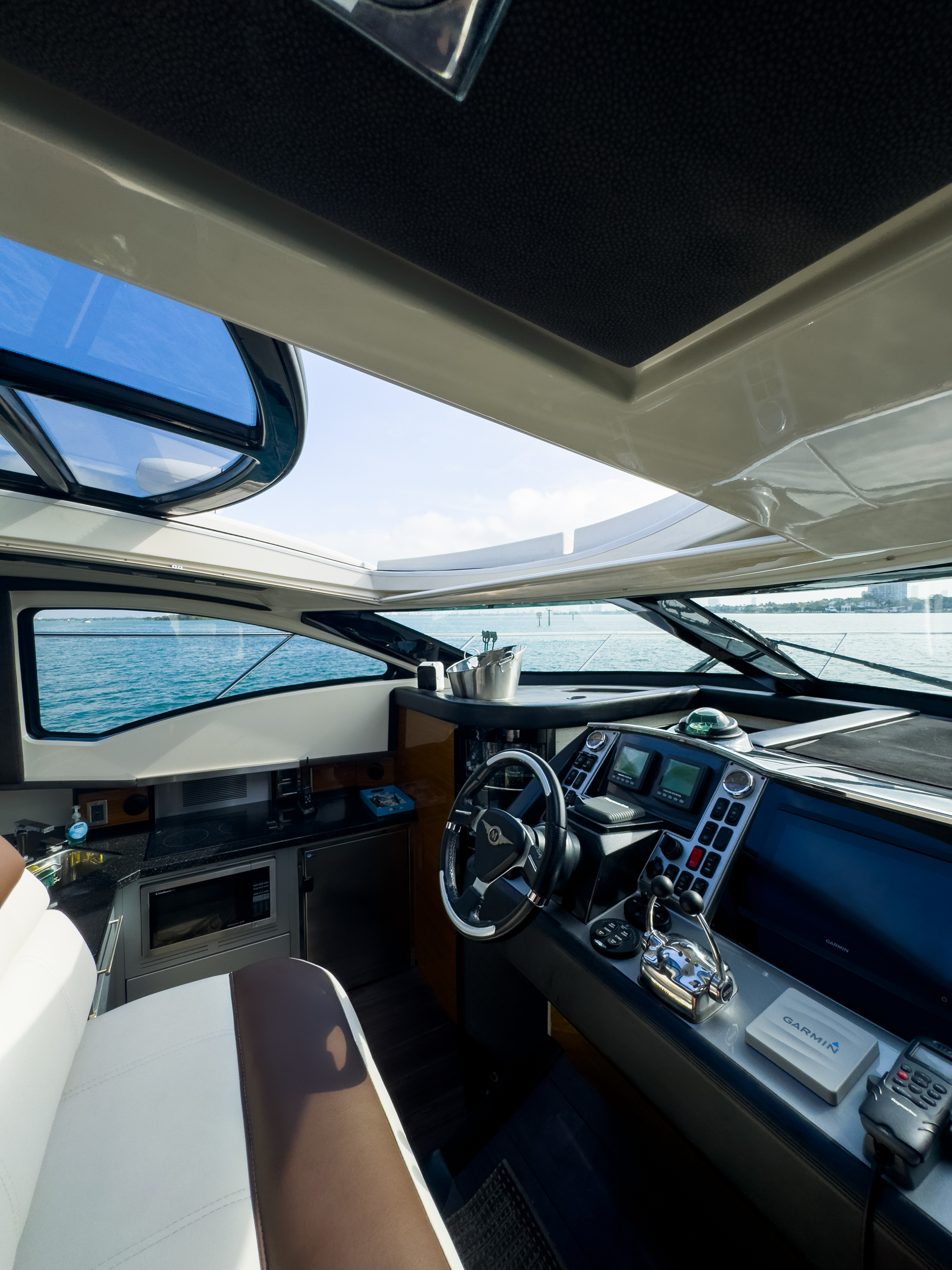 Yacht Image 24