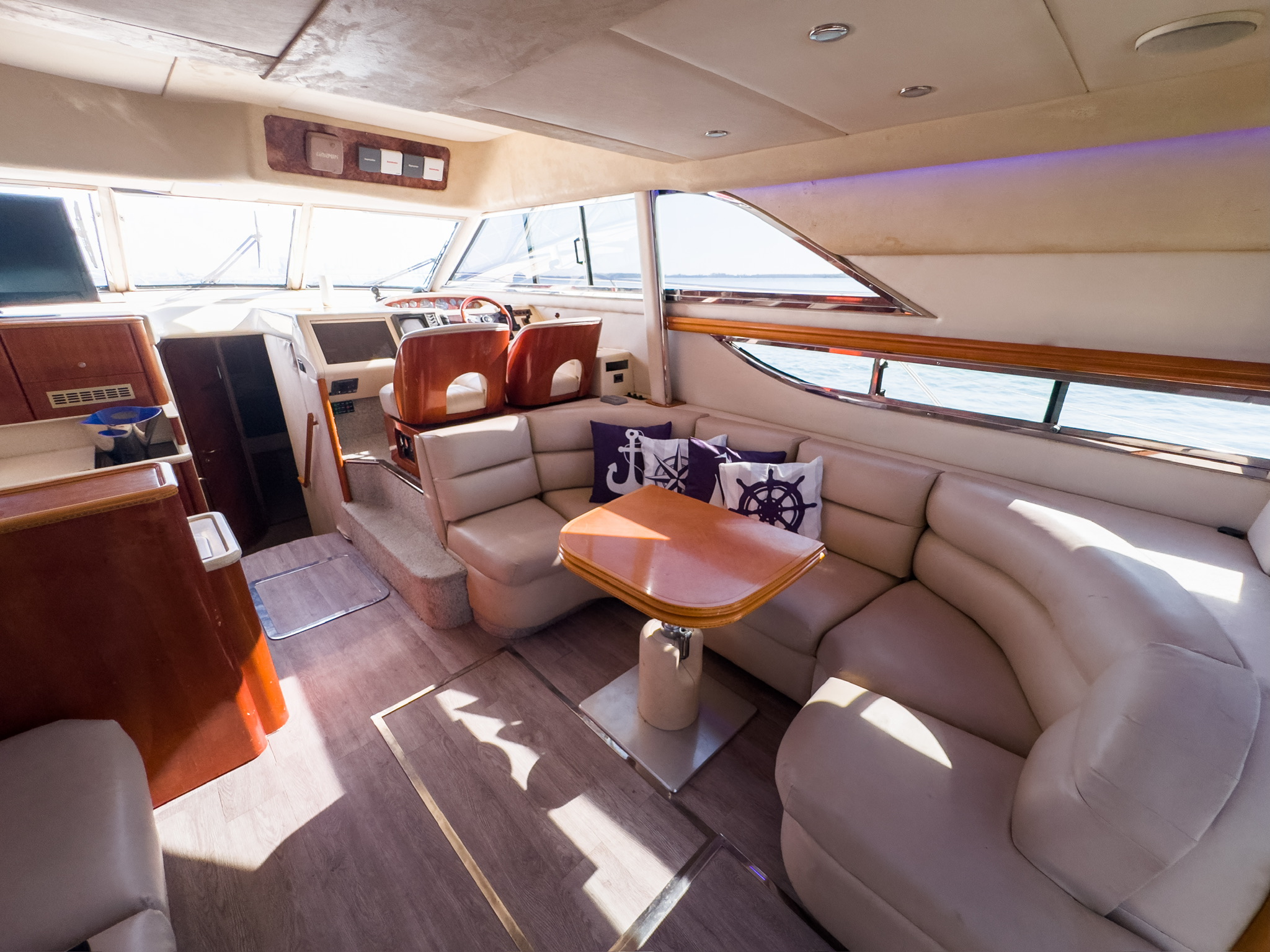 Yacht Image 11
