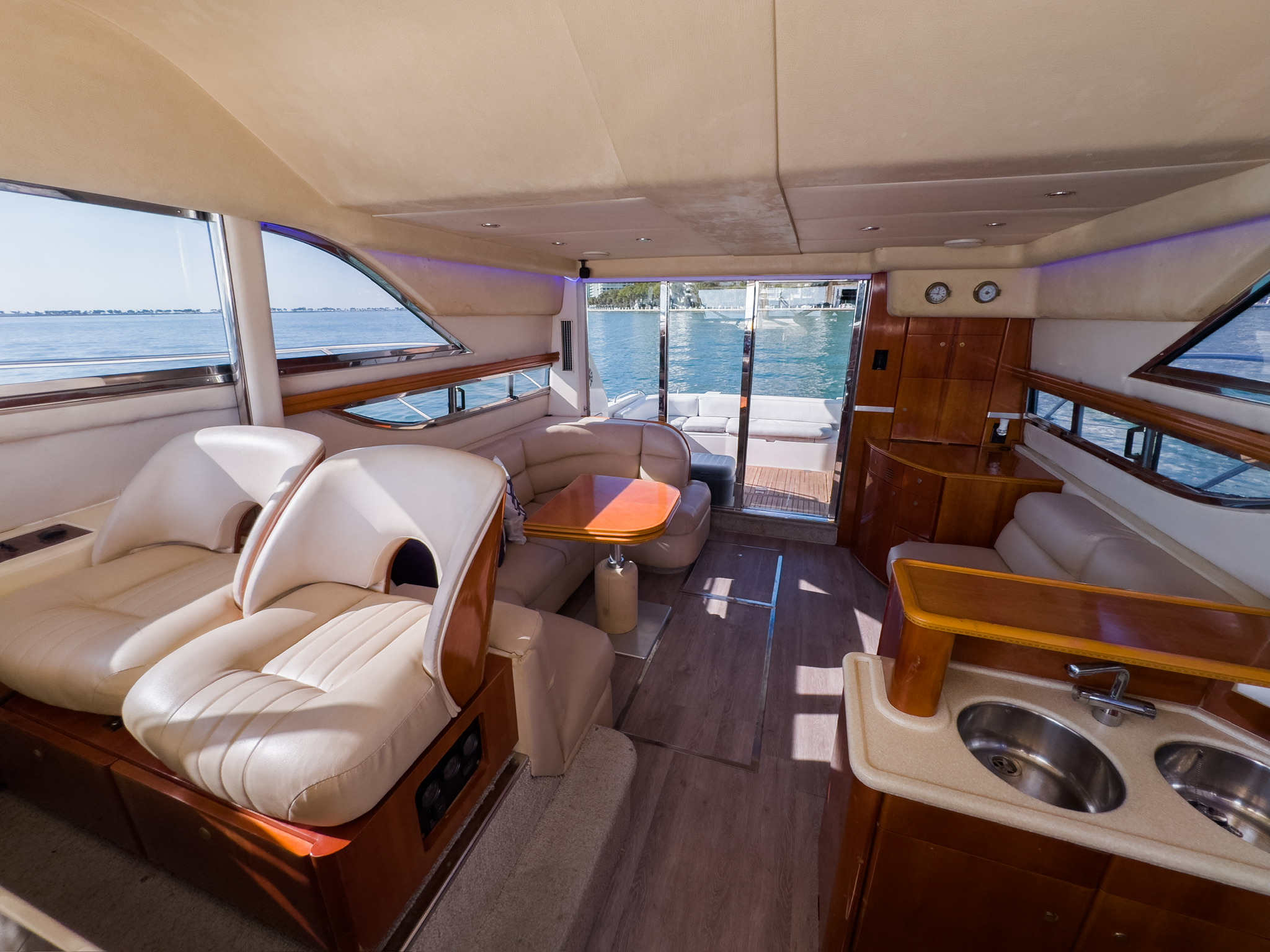 Yacht Image 12