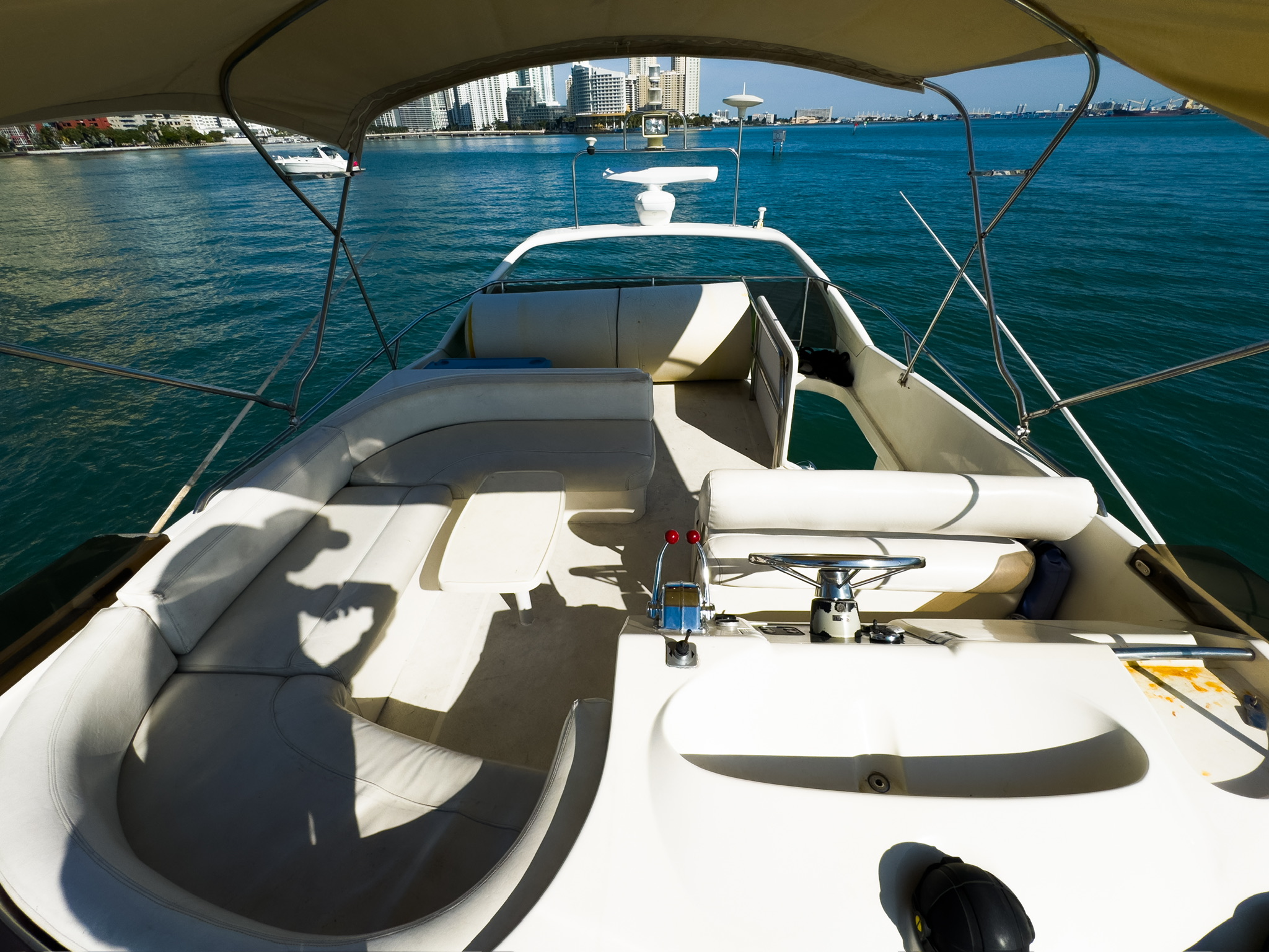 Yacht Image 9