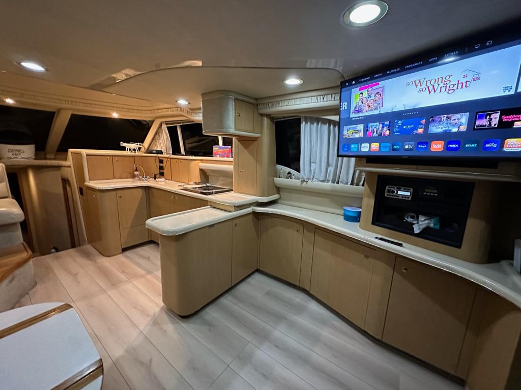 Yacht Image 9