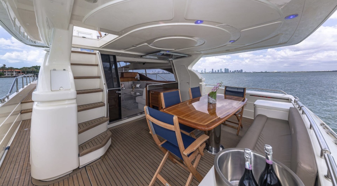 Yacht Image 5