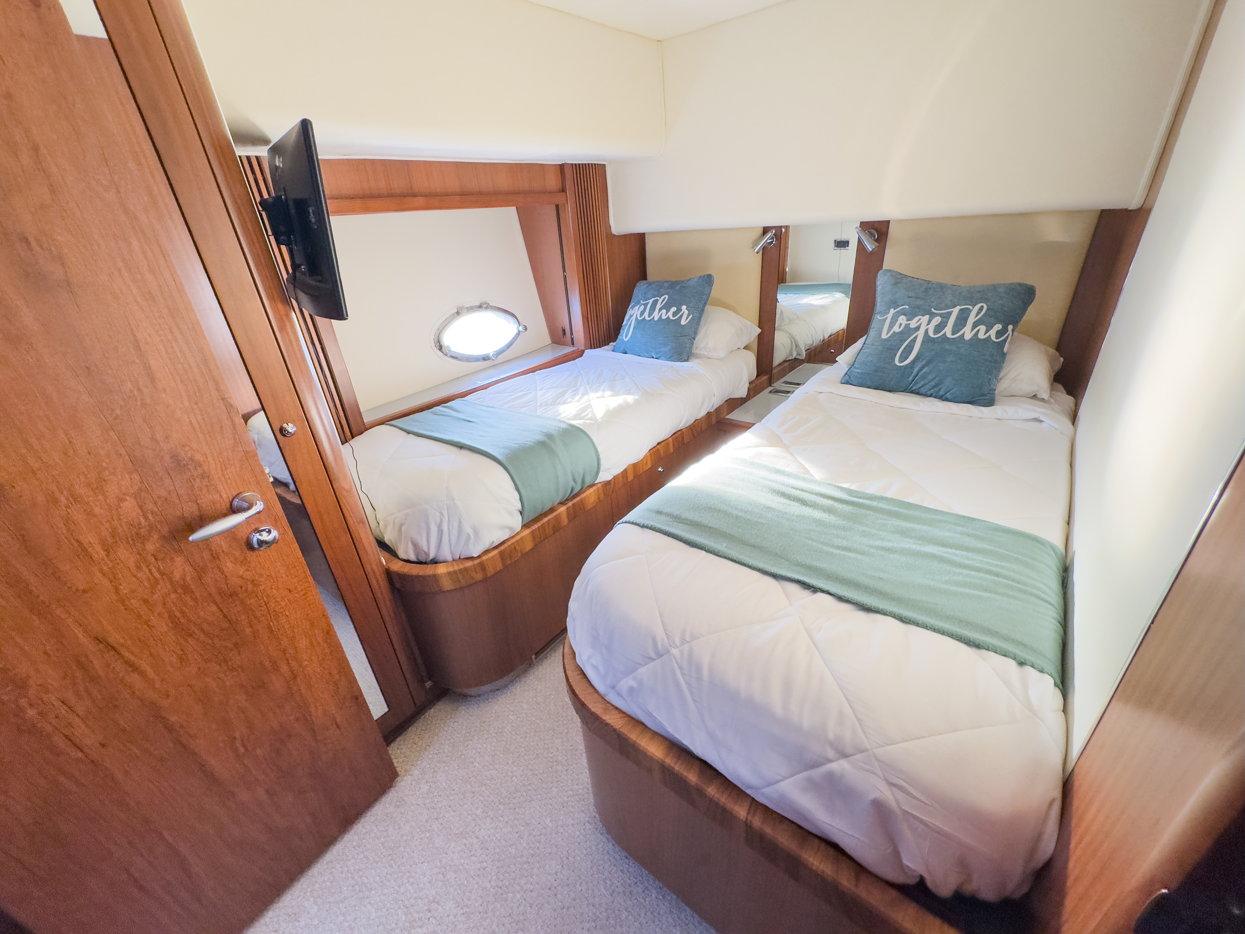 Yacht Image 11